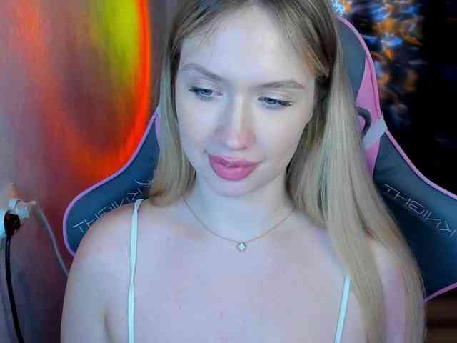 NicoleRicci NicoleRicci