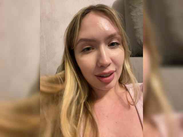 NicoleRicci NicoleRicci