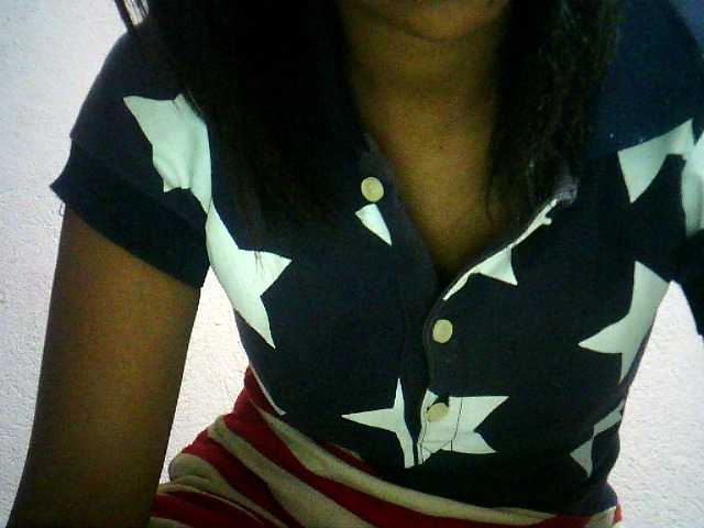 Minou20 webcam bongacams model stream image