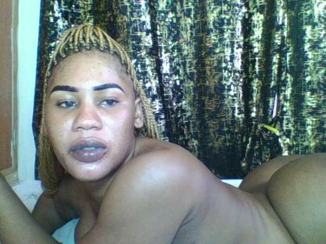 Princesssweetass's BongaCams show and profile