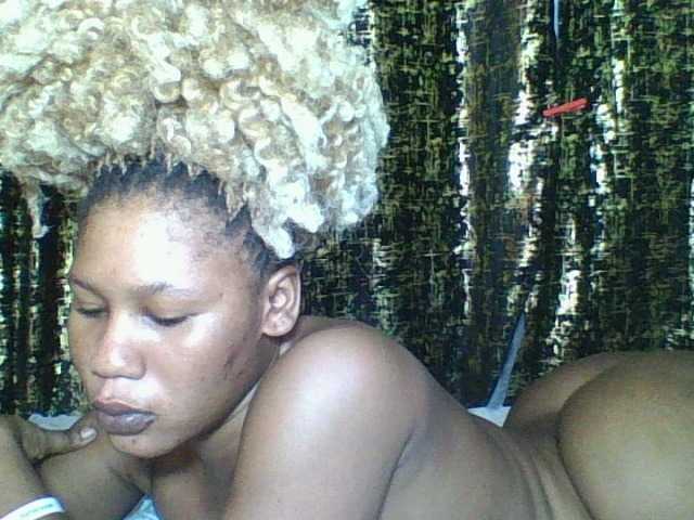 Princesssweetass's BongaCams show and profile