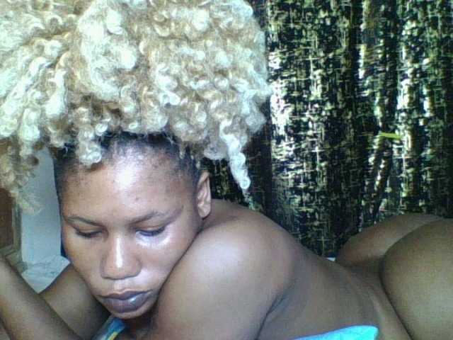 Princesssweetass's BongaCams show and profile