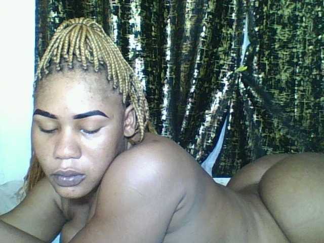 Princesssweetass's BongaCams show and profile