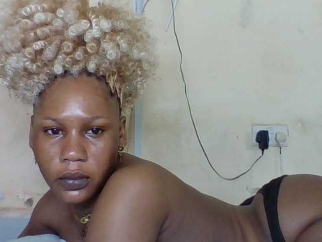 Princesssweetass's BongaCams show and profile
