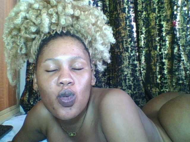 Princesssweetass live cam profile