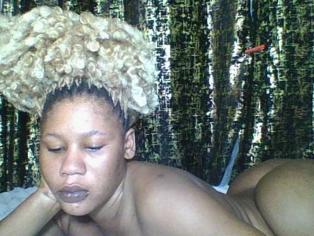 Princesssweetass's BongaCams show and profile