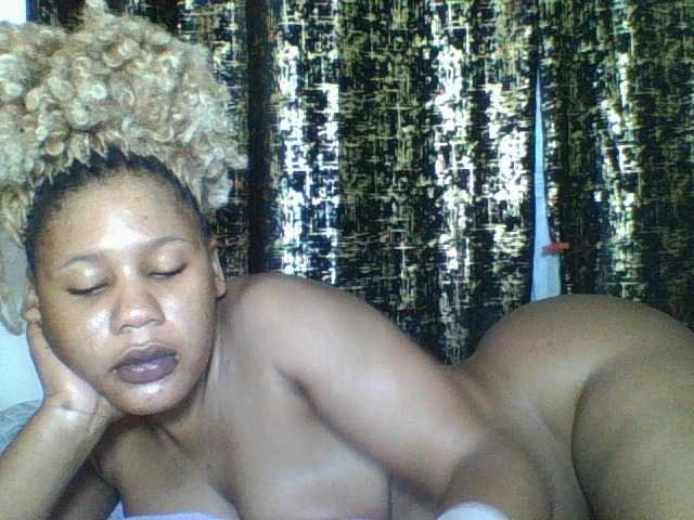 Princesssweetass's BongaCams show and profile