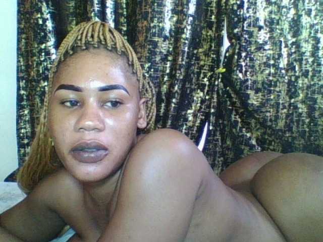 Princesssweetass's BongaCams show and profile