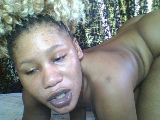 Princesssweetass's BongaCams show and profile