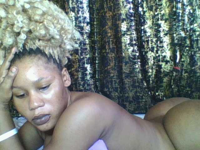 Princesssweetass's BongaCams show and profile