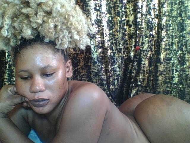 Princesssweetass's BongaCams show and profile