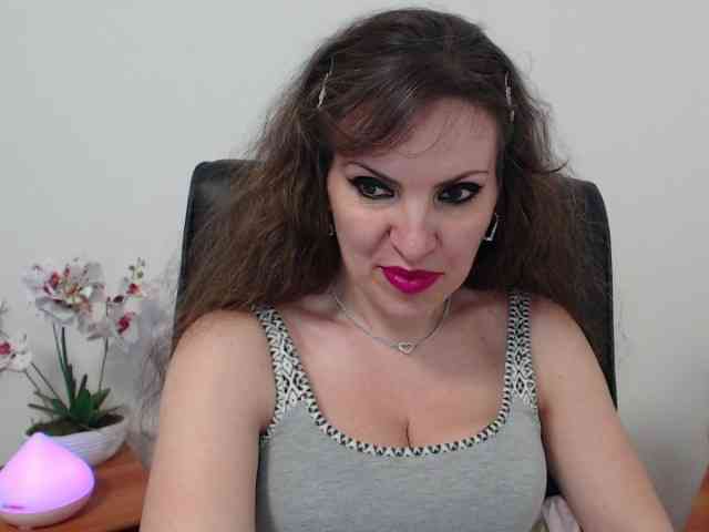 JolieDiane webcam