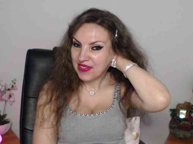 JolieDiane webcam