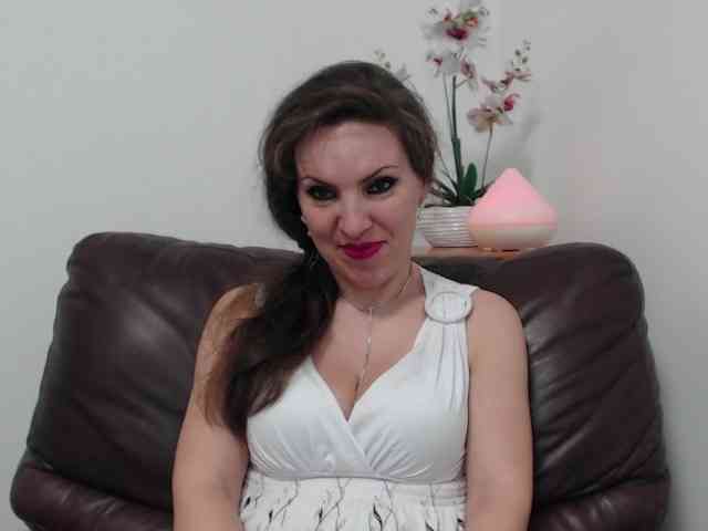 JolieDiane webcam
