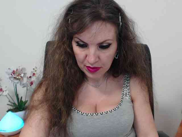 JolieDiane webcam