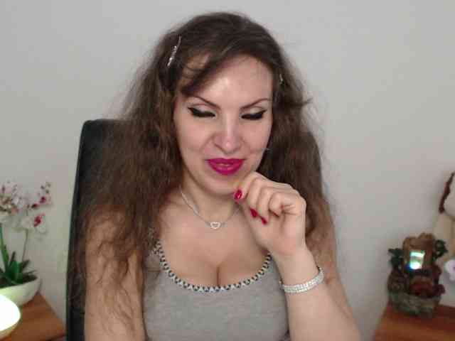 JolieDiane webcam