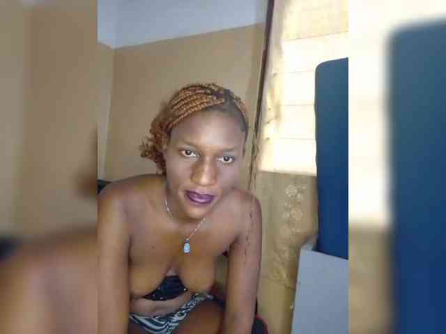 Sweetloveh webcam