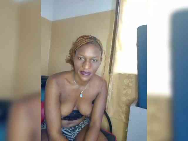 Sweetloveh webcam