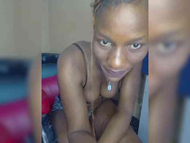 Sweetloveh webcam