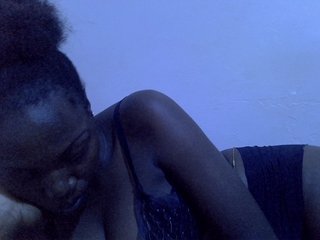 juicy-bella Porn Show