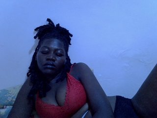 juicy-bella Porn Show