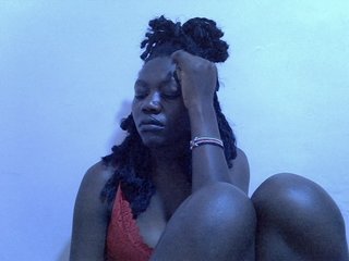 juicy-bella Porn Show