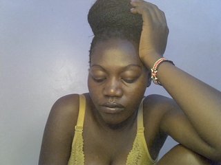 juicy-bella Porn Show