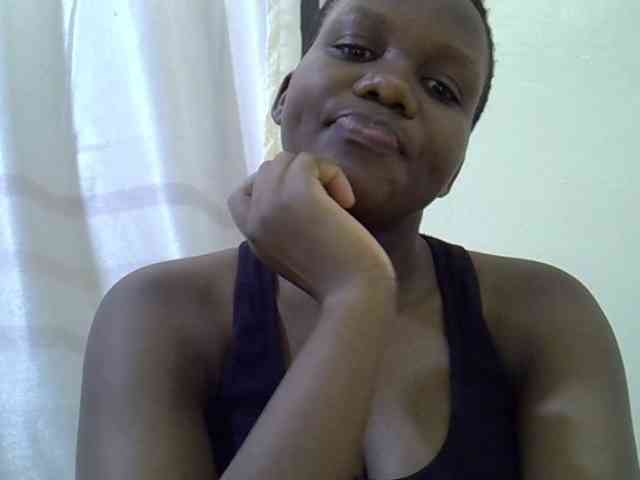 juicy-bella