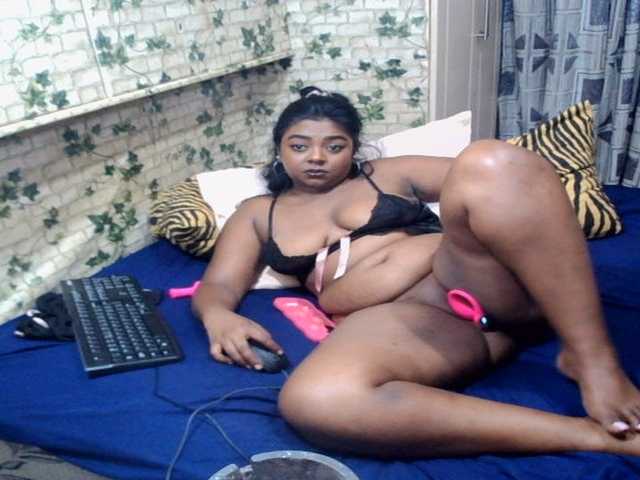 IndianFire00's BongaCams show and profile