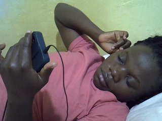 Pretty-doll Porn Show