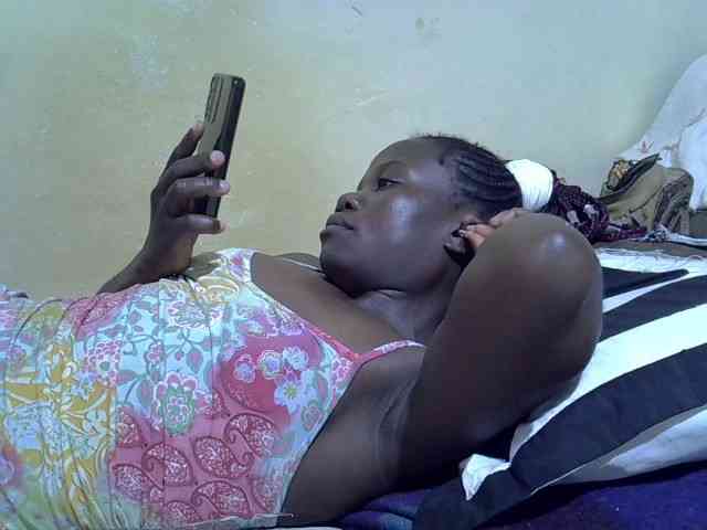 Pretty-doll webcam