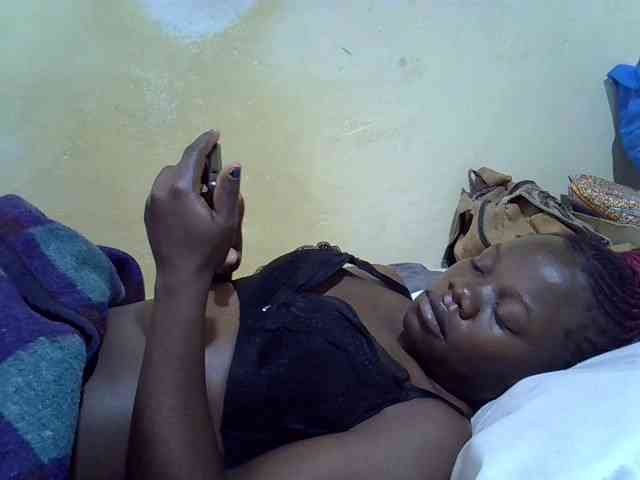 Pretty-doll webcam