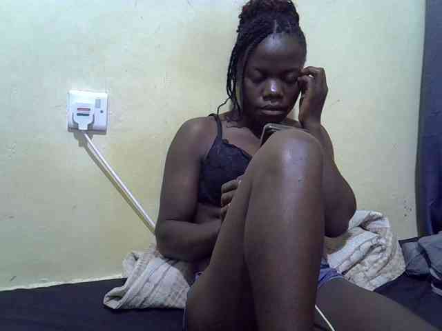 Pretty-doll webcam