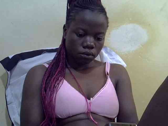 Pretty-doll webcam