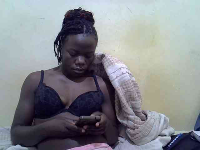 Pretty-doll webcam