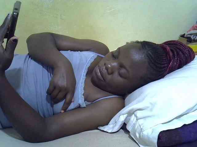 Pretty-doll webcam