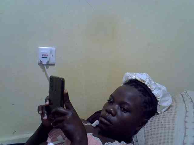 Pretty-doll webcam