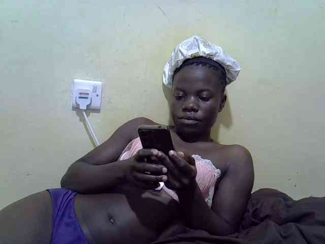 Pretty-doll webcam
