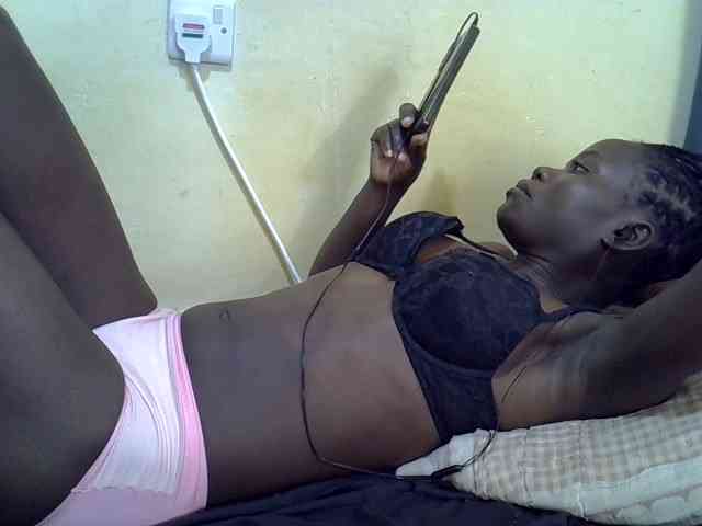 Pretty-doll webcam