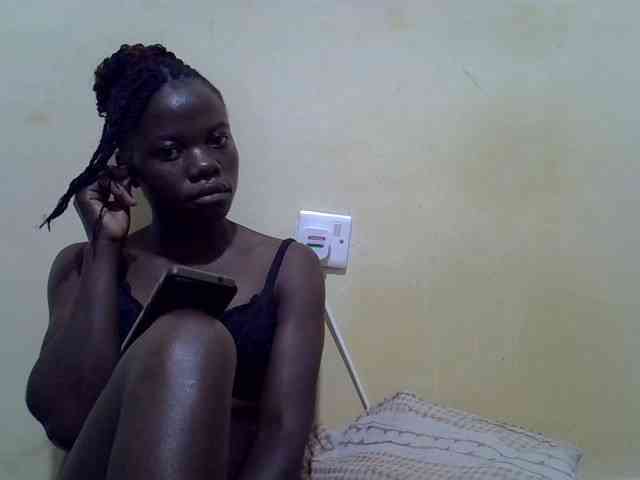 Pretty-doll webcam