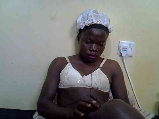 Pretty-doll webcam