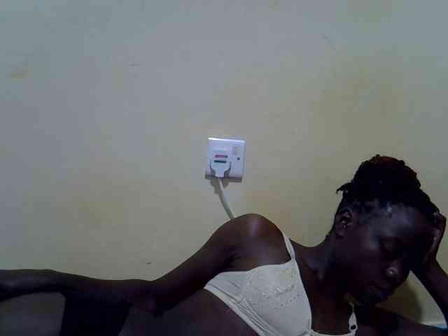 Pretty-doll webcam