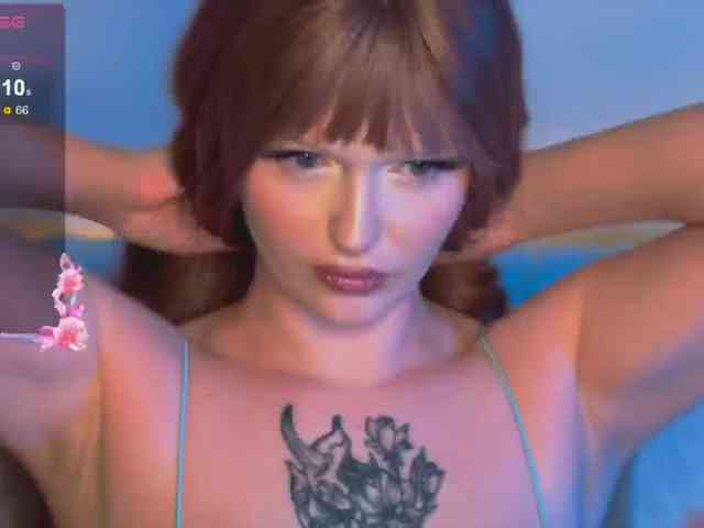 LolaFever webcam