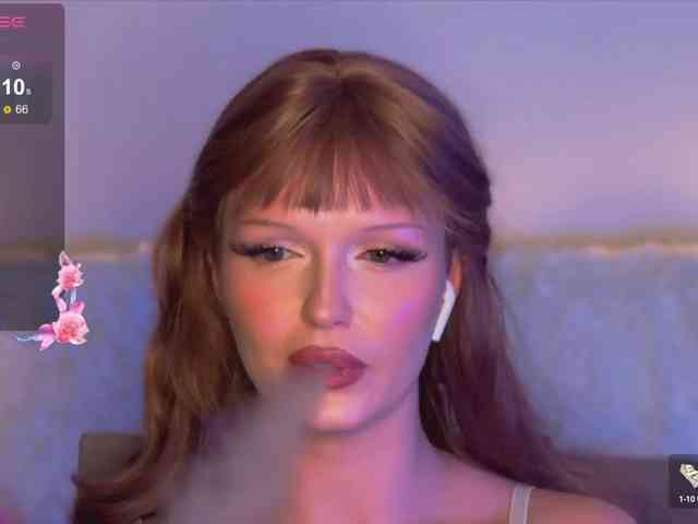 LolaFever webcam