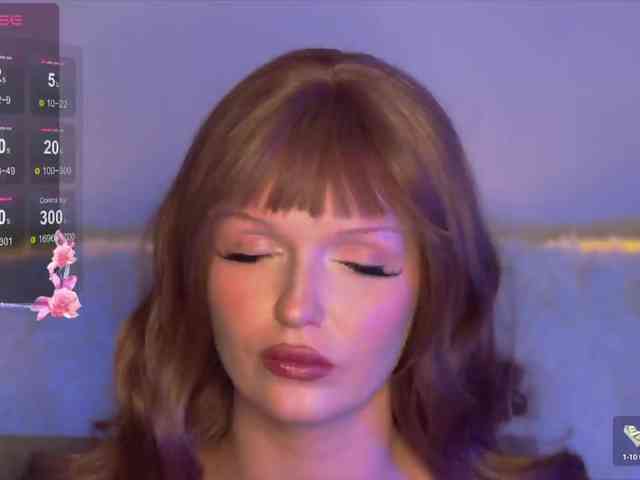 LolaFever webcam