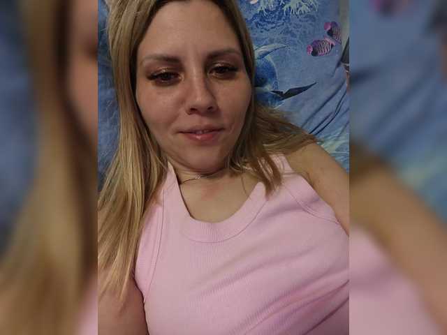 Savuka's BongaCams show and profile