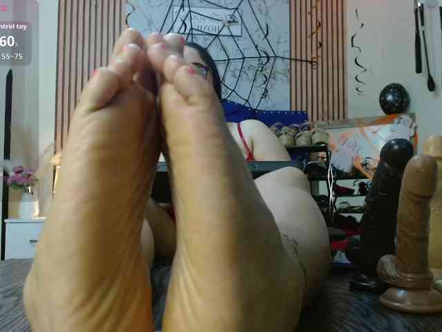 Daniela-Saenz webcam