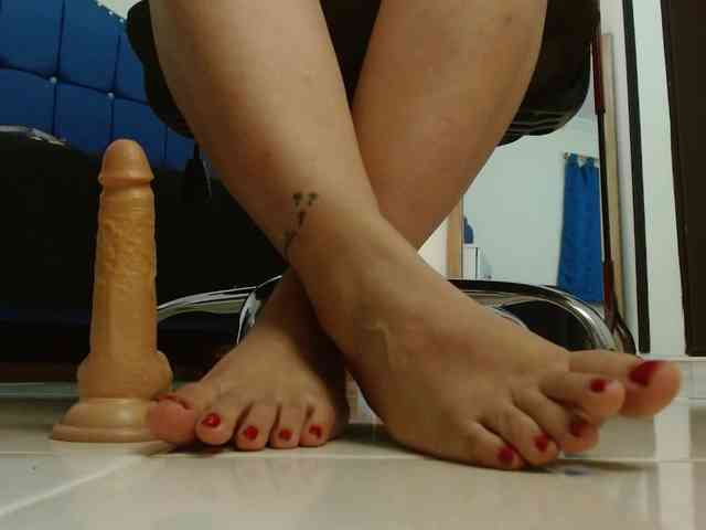 Daniela-Saenz webcam