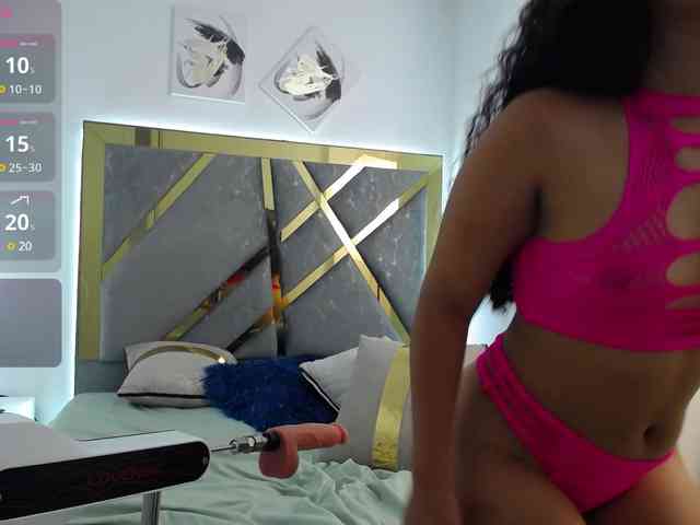 Alexandra-Adamson webcam