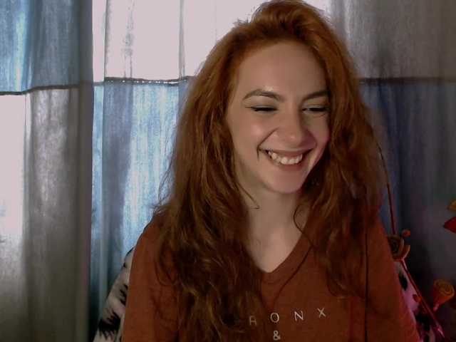 bellaqueen0701's BongaCams show and profile